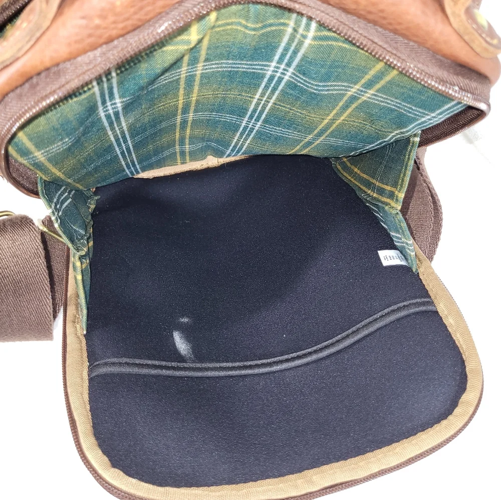 Duluth Trading Co Lifetime Leather Travel Bag